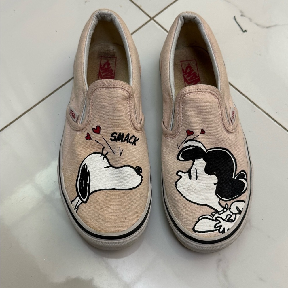 Vans Kids  Pink Snoopy and Lucy Slip-On Shoes Size 3.5